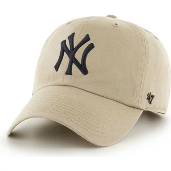 Gorra curva beige con logo negro de New York Yankees MLB Clean Up de 47 Brand