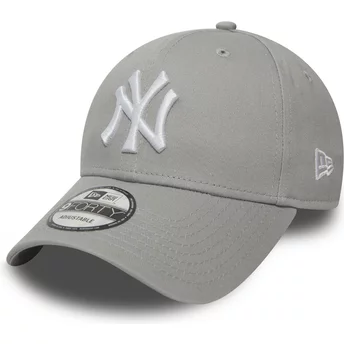 Gorra curva gris ajustable 9FORTY Essential de New York Yankees MLB de New Era