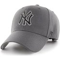 gorra-curva-gris-ajustable-con-logo-negro-de-new-york-yankees-mlb-mvp-de-47-brand