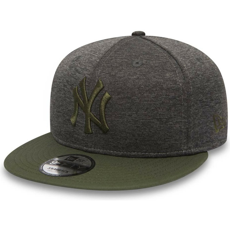 gorra-plana-gris-snapback-con-logo-y-visera-verde-9fifty-heather-jersey-de-new-york-yankees-mlb-de-new-era