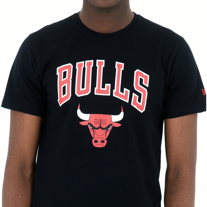 camiseta-manga-corta-negra-de-chicago-bulls-nba-de-new-era