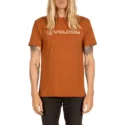 camiseta-manga-corta-marron-line-euro-copper-de-volcom