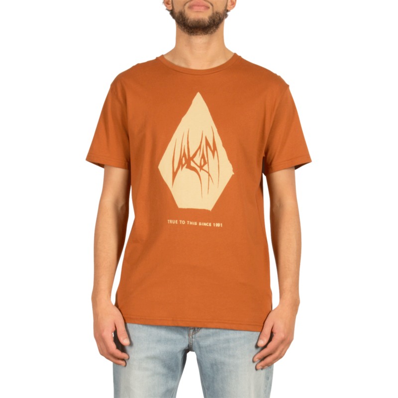 camiseta-manga-corta-marron-carving-block-copper-de-volcom