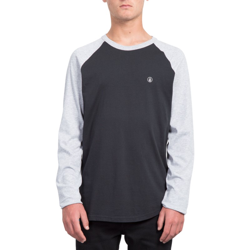 camiseta-manga-larga-negra-y-gris-con-mangas-negras-pen-heather-grey-de-volcom