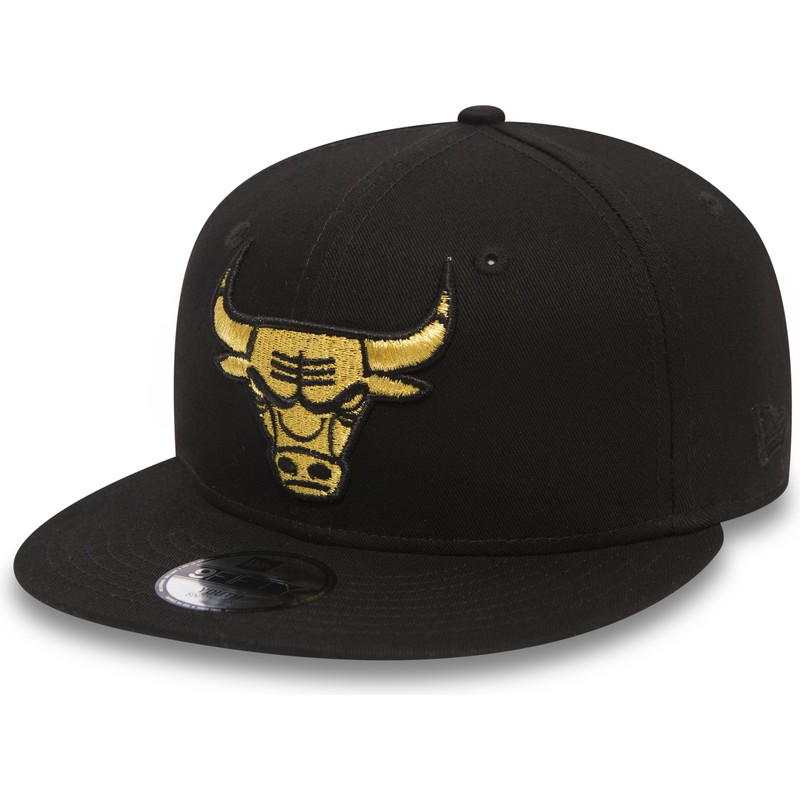 gorra-plana-negra-snapback-para-nino-con-logo-oro-9fifty-golden-de-chicago-bulls-nba-de-new-era
