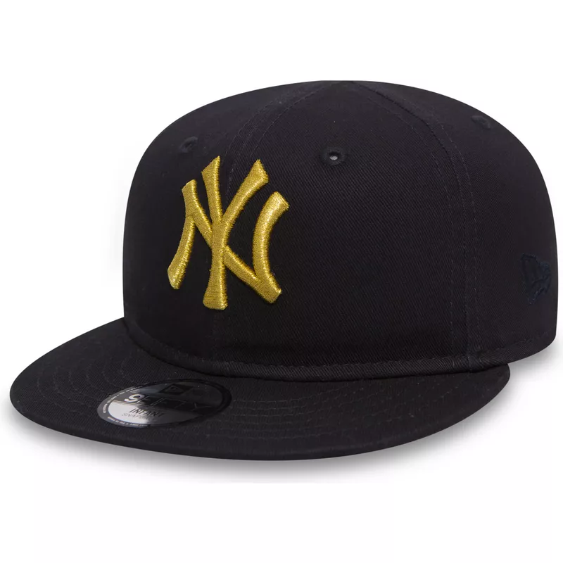 gorra-plana-negra-snapback-para-nino-con-logo-oro-9fifty-golden-de-new-york-yankees-mlb-de-new-era