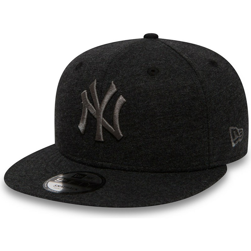 gorra-plana-gris-snapback-con-logo-gris-9fifty-essential-jersey-de-new-york-yankees-mlb-de-new-era