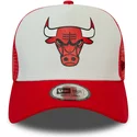 gorra-trucker-blanca-y-roja-team-colour-block-a-frame-de-chicago-bulls-nba-de-new-era