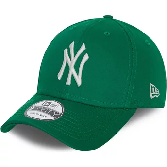 Gorra curva verde ajustable 9FORTY League Essential de New York Yankees MLB de New Era