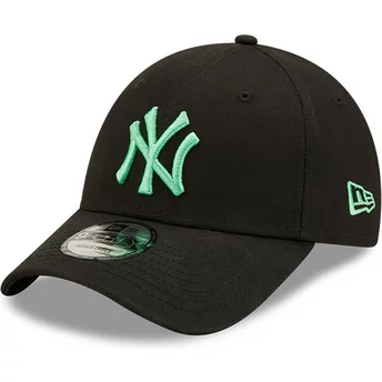 Gorra curva negra ajustable con logo verde 9FORTY League Essential de New York Yankees MLB de New Era