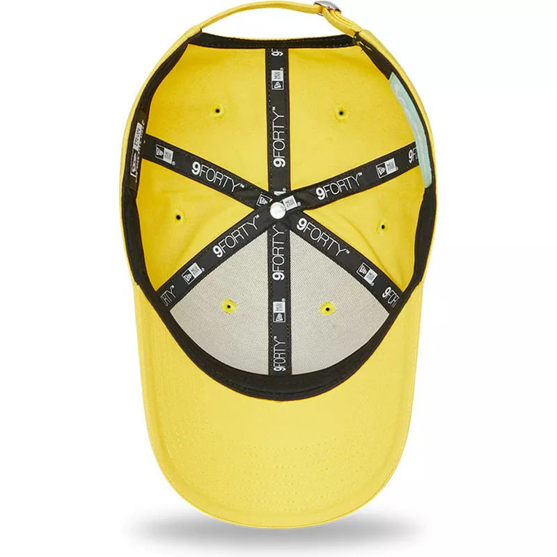 gorra-curva-amarilla-ajustable-9forty-essential-de-vespa-piaggio-de-new-era