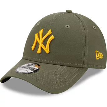 Gorra curva verde ajustable con logo amarillo 9FORTY League Essential de New York Yankees MLB de New Era