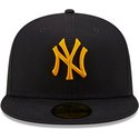gorra-plana-azul-marino-ajustada-con-logo-amarillo-59fifty-league-essential-de-new-york-yankees-mlb-de-new-era