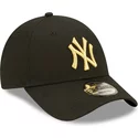 gorra-curva-negra-ajustable-con-logo-dorado-9forty-metallic-de-new-york-yankees-mlb-de-new-era