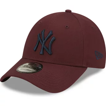 Gorra curva granate ajustable con logo azul marino 9FORTY League Essential de New York Yankees MLB de New Era