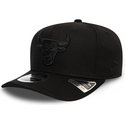 gorra-curva-negra-snapback-con-logo-negro-9fifty-tonal-stretch-snap-de-chicago-bulls-nba-de-new-era