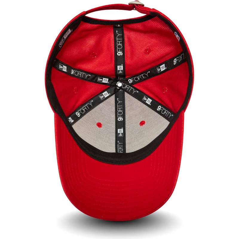 gorra-curva-roja-ajustable-9forty-shadow-tech-de-chicago-bulls-nba-de-new-era