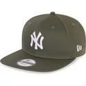 gorra-plana-verde-snapback-9fifty-essential-de-new-york-yankees-mlb-de-new-era