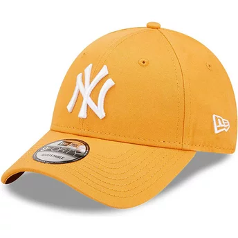 Gorra curva naranja ajustable 9FORTY League Essential de New York Yankees MLB de New Era