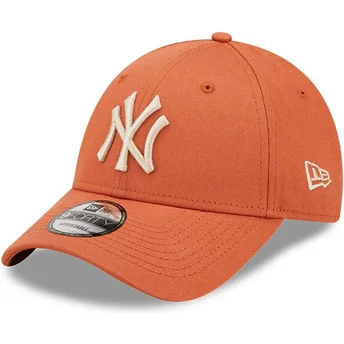 Gorra curva naranja ajustable con logo beige 9FORTY League Essential de New York Yankees MLB de New Era