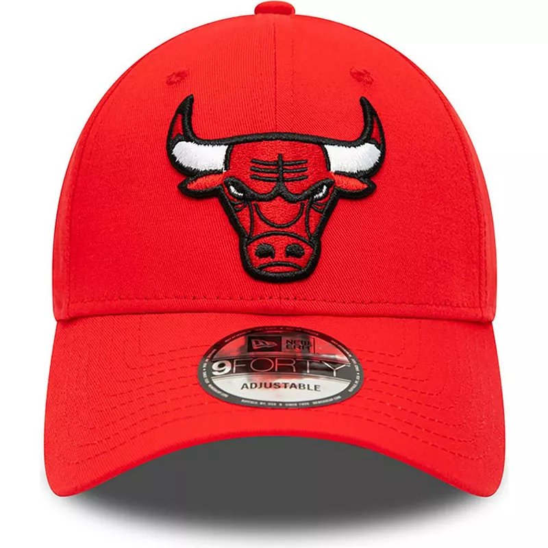 gorra-curva-roja-ajustable-9forty-team-side-patch-de-chicago-bulls-nba-de-new-era