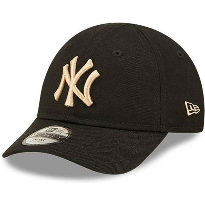 gorra-curva-negra-ajustable-para-nino-pequeno-con-logo-beige-9forty-league-essential-de-new-york-yankees-mlb-de-new-era