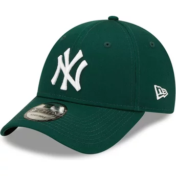 Gorra curva verde oscuro ajustable 9FORTY League Essential de New York Yankees MLB de New Era