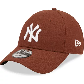 Gorra curva marrón ajustable 9FORTY Linen de New York Yankees MLB de New Era