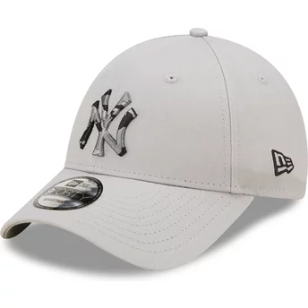 Gorra curva gris ajustable 9FORTY Seasonal Infill de New York Yankees MLB de New Era