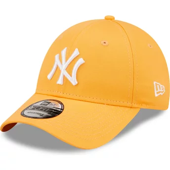 Gorra curva naranja claro ajustable 9FORTY League Essential de New York Yankees MLB de New Era