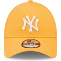 gorra-curva-naranja-claro-ajustable-9forty-league-essential-de-new-york-yankees-mlb-de-new-era