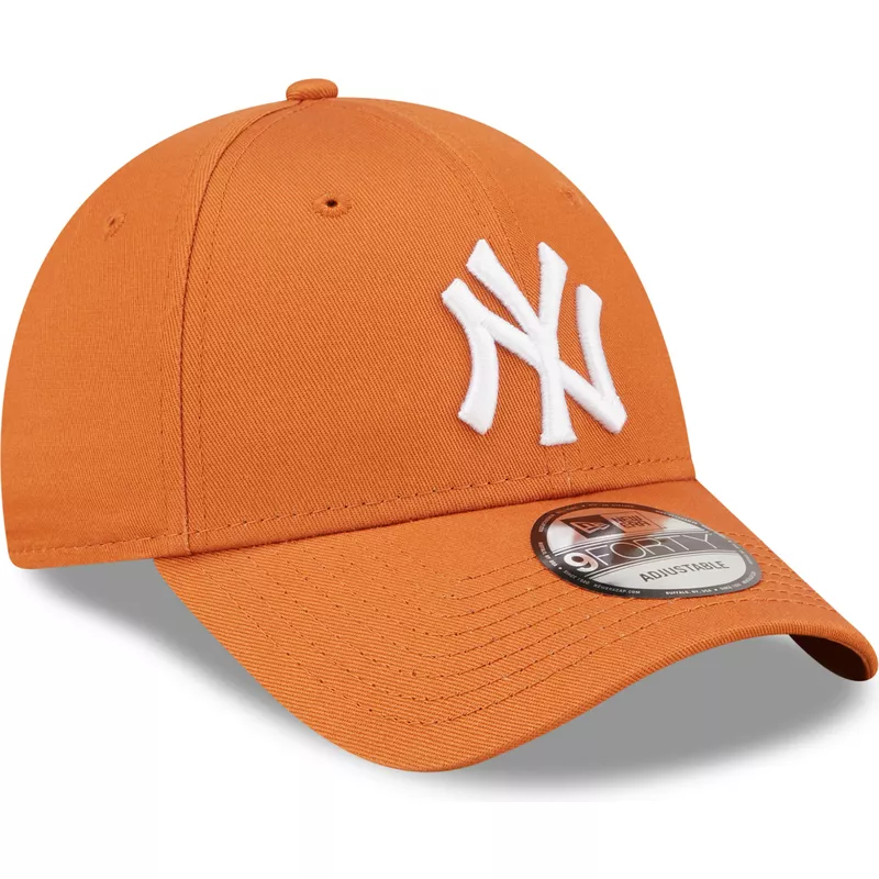 gorra-curva-naranja-ajustable-9forty-league-essential-de-new-york-yankees-mlb-de-new-era