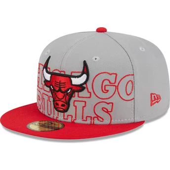 Gorra plana gris y roja ajustada 59FIFTY Draft Edition 2023 de Chicago Bulls NBA de New Era