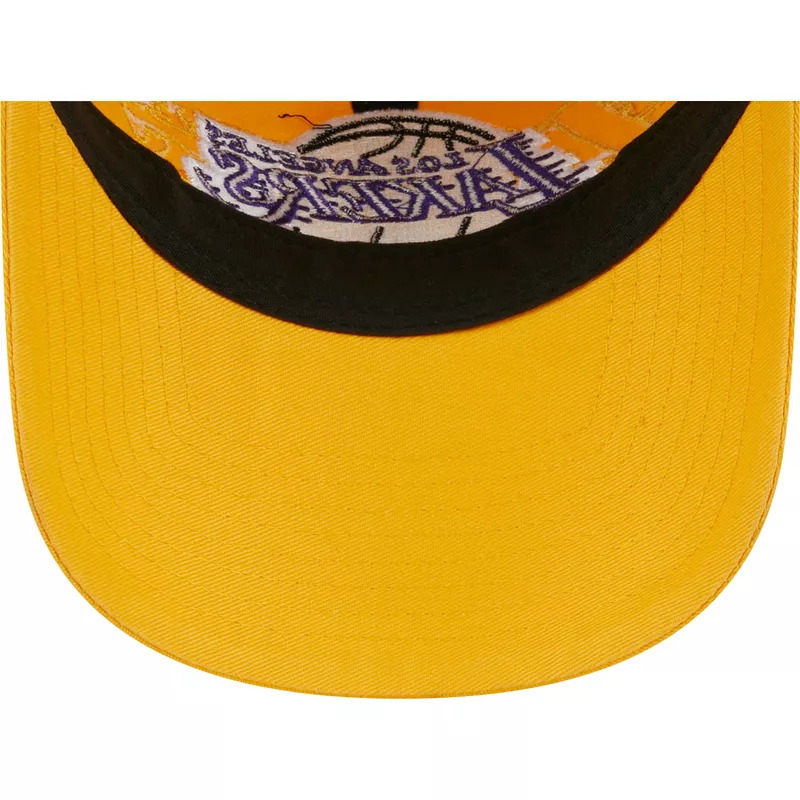 gorra-curva-amarilla-ajustable-9twenty-draft-edition-2023-de-los-angeles-lakers-nba-de-new-era