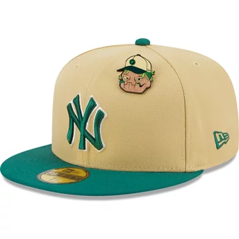Gorra plana beige y verde ajustada 59FIFTY The Elements Earth Pin de New York Yankees MLB de New Era