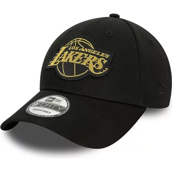 Gorra curva negra ajustable 9FORTY Metallic Badge de Los Angeles Lakers NBA de New Era