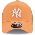 gorra-trucker-naranja-a-frame-league-essential-de-new-york-yankees-mlb-de-new-era