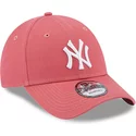 gorra-curva-rosa-claro-ajustable-9forty-league-essential-de-new-york-yankees-mlb-de-new-era