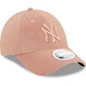 gorra-curva-rosa-ajustable-con-logo-rosa-para-mujer-9forty-velour-de-new-york-yankees-mlb-de-new-era