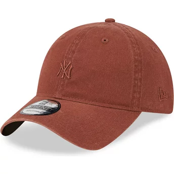 Gorra curva marrón ajustable con logo marrón 9TWENTY Mini Logo de New York Yankees MLB de New Era