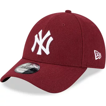 Gorra curva roja ajustable 9FORTY Essential Melton Wool de New York Yankees MLB de New Era