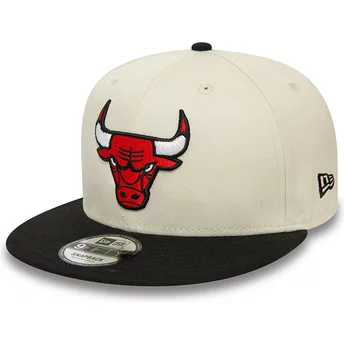Gorra plana beige y negra snapback 9FIFTY Logo de Chicago Bulls NBA de New Era