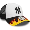 gorra-trucker-blanca-y-negra-a-frame-flame-de-new-york-yankees-mlb-de-new-era