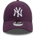 gorra-curva-violeta-ajustable-9forty-league-essential-de-new-york-yankees-mlb-de-new-era