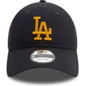 gorra-curva-azul-marino-ajustable-con-logo-amarillo-9twenty-league-essential-de-los-angeles-dodgers-mlb-de-new-era