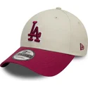 gorra-curva-beige-y-roja-ajustable-con-logo-rojo-9forty-world-series-patch-de-los-angeles-dodgers-mlb-de-new-era