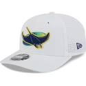 gorra-trucker-blanca-9seventy-perf-spring-training-fan-pack-2025-de-tampa-bay-rays-mlb-de-new-era