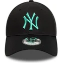 gorra-curva-negra-ajustable-con-logo-azul-9forty-league-essential-de-new-york-yankees-mlb-de-new-era