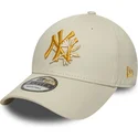 gorra-curva-beige-ajustable-con-logo-amarillo-9forty-floral-icon-de-new-york-yankees-mlb-de-new-era