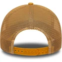 gorra-trucker-amarilla-con-logo-amarillo-a-frame-league-essential-de-new-york-yankees-mlb-de-new-era